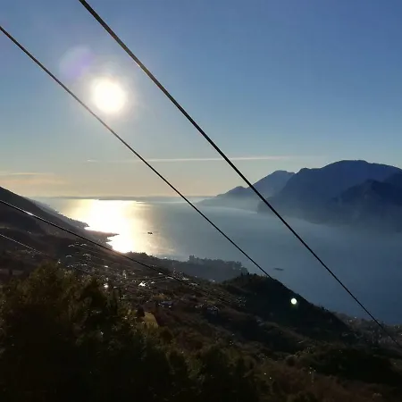 Paradiso Sul Di Garda 卡斯特努沃德加尔达